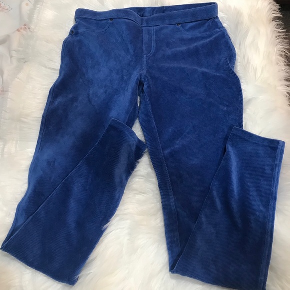 HUE Denim - Hue Corduroy blue Medium Great condition